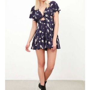 UO | Kimchi Blue Floral Romper In Navy | L